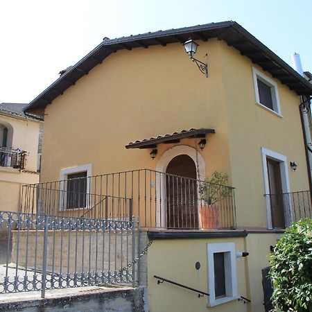 Il Pagliarello Di Villa San Giovanni San Demetrio ne' Vestini Exteriör bild